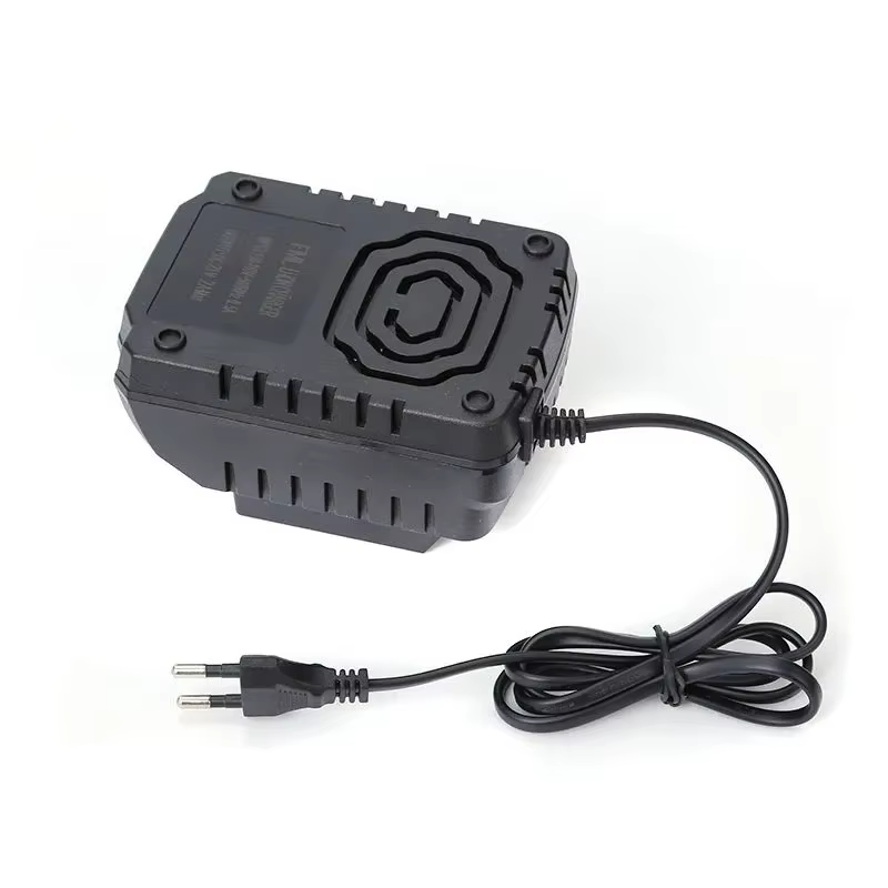 Chargeur pour perceuse électrique Makita 18V 21V