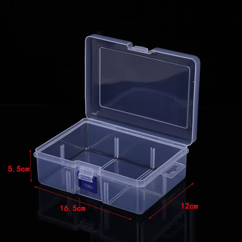 Boîte en plastique transparente